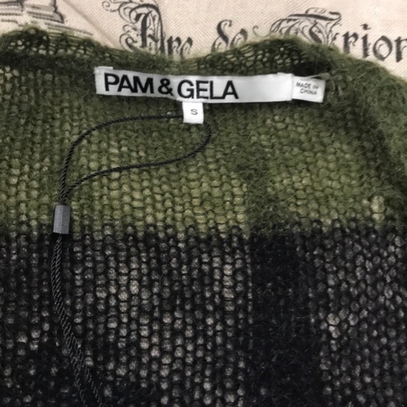 Pam & Gela Women's Wavy Stripe Sweater - Picture 5 of 5